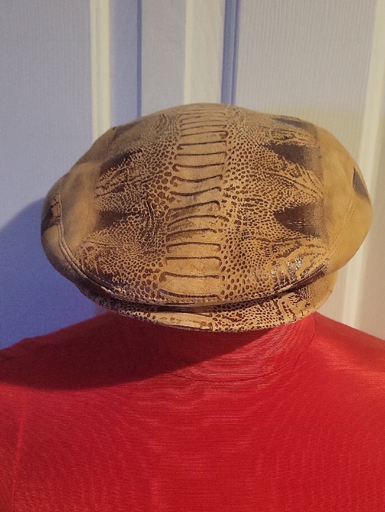 MARZI Leather-Style Reptile Print Cin Tan Beret Cap main image 15